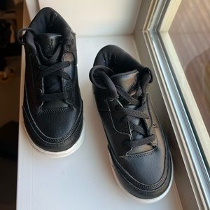 Jordan 3 Retro BT- size 9 (toddler), gently used!
